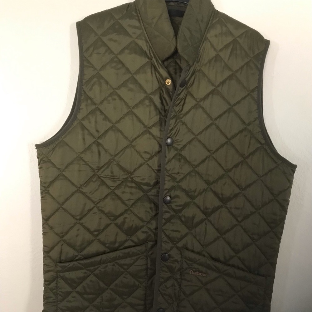 Barbour Vest green color- worn once!